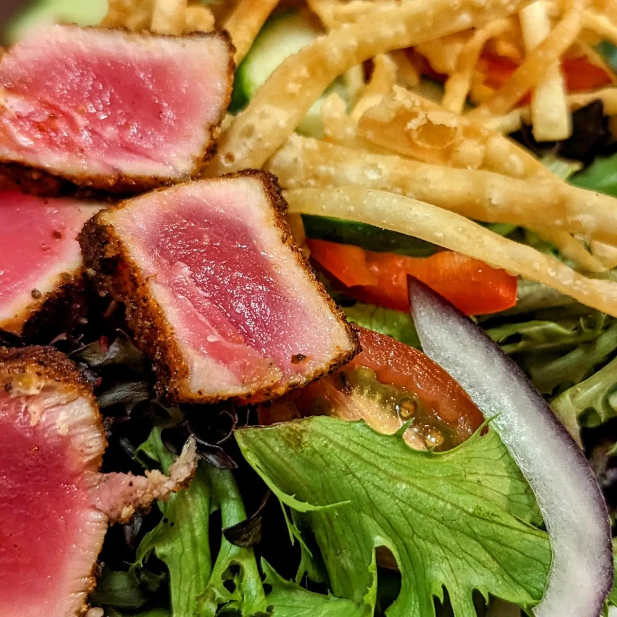 Seared Tuna Salad