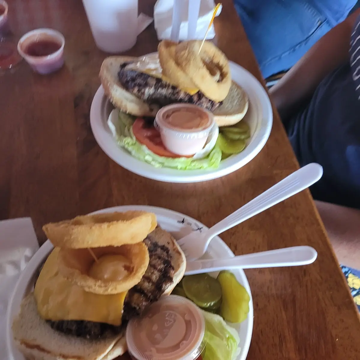 1⁄2pound Burger