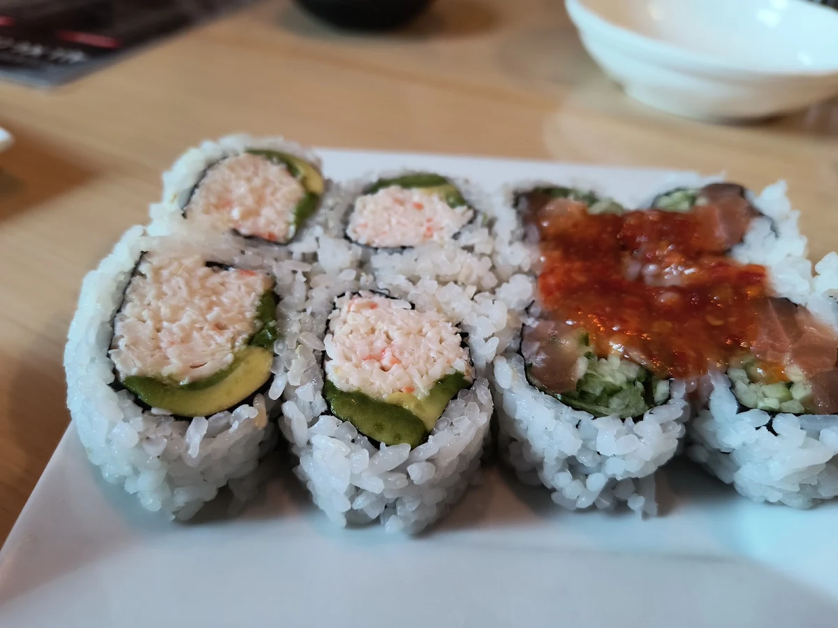 Rocky Mountain Roll (8 pcs)