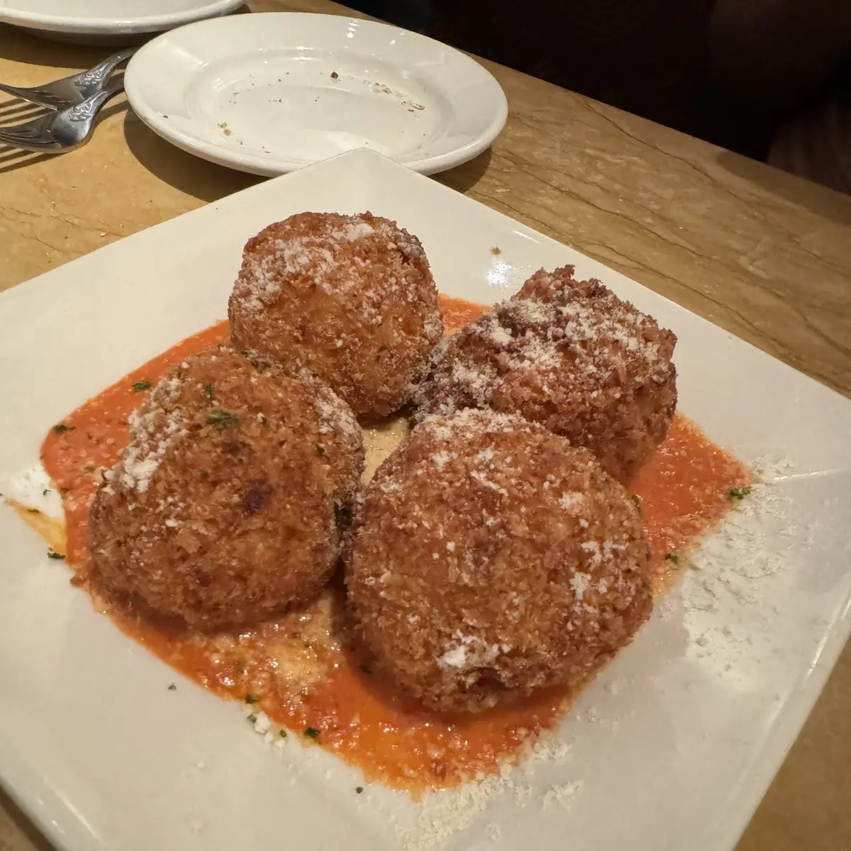 Fried Mac and Cheese Balls