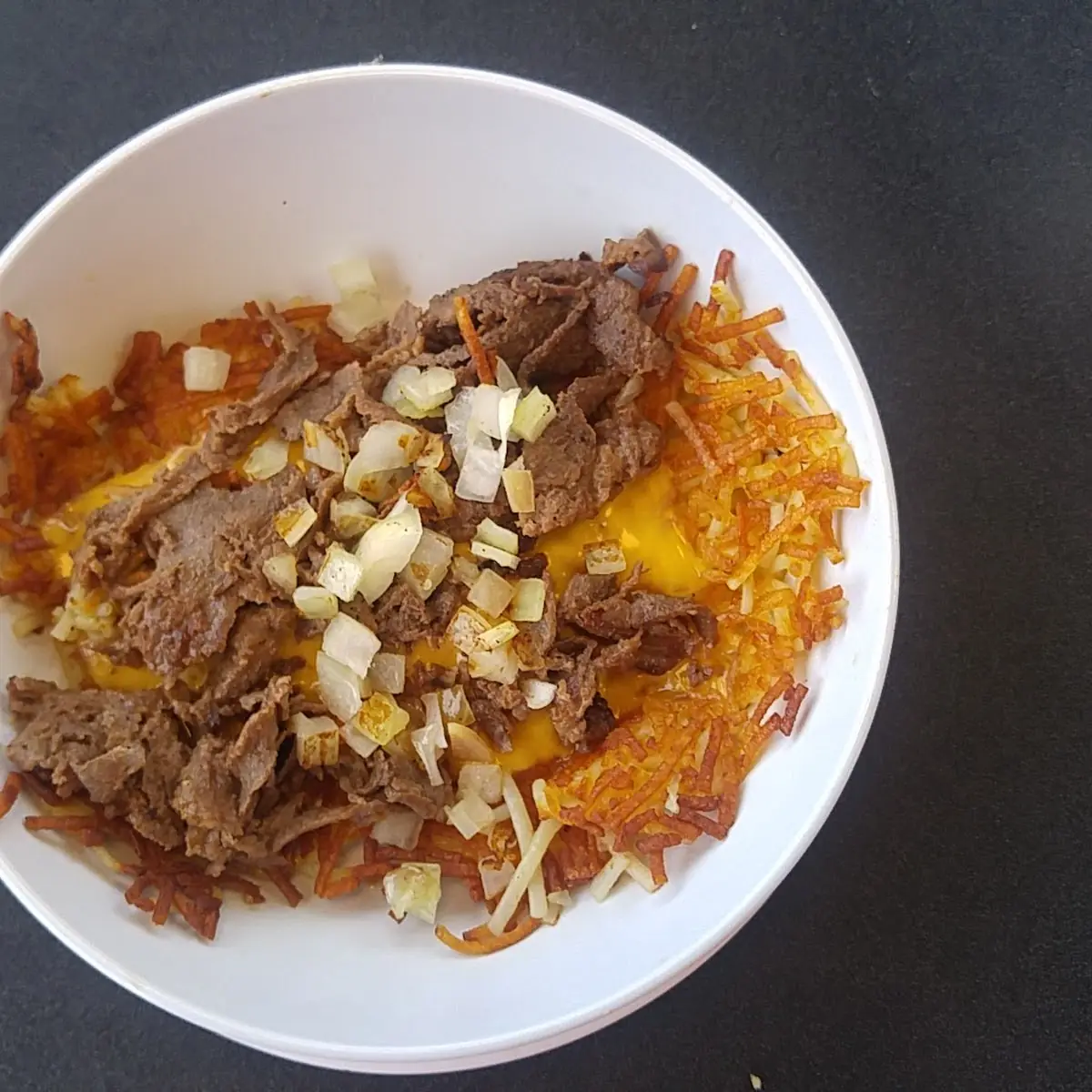 Philly Cheesesteak Hashbrown Bowl