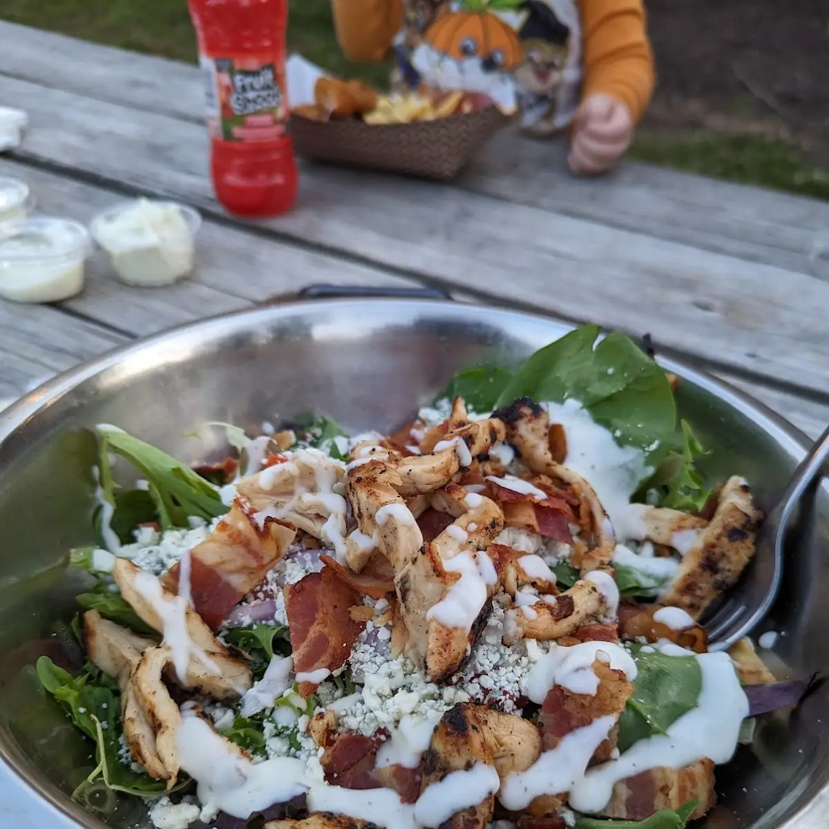 Bacon & Blue Cheese Crumble Salad