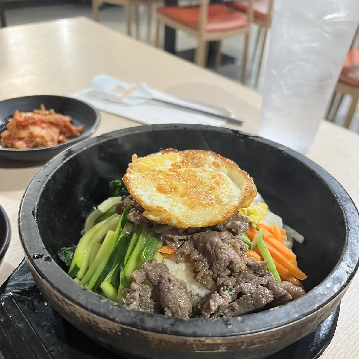 dolsot bibimbap 돌솥비빔밥