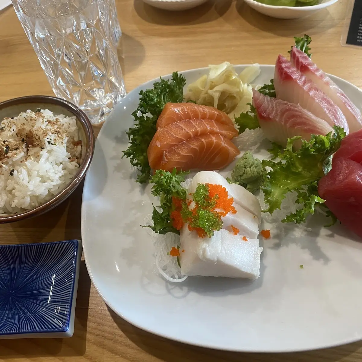 Lunch Sashimi Combo