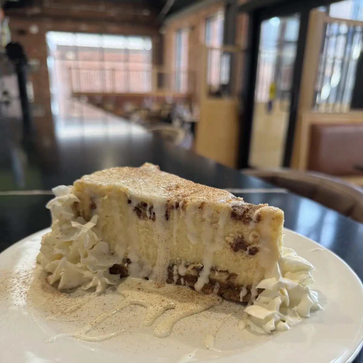 Cinnamon Roll Cheesecake