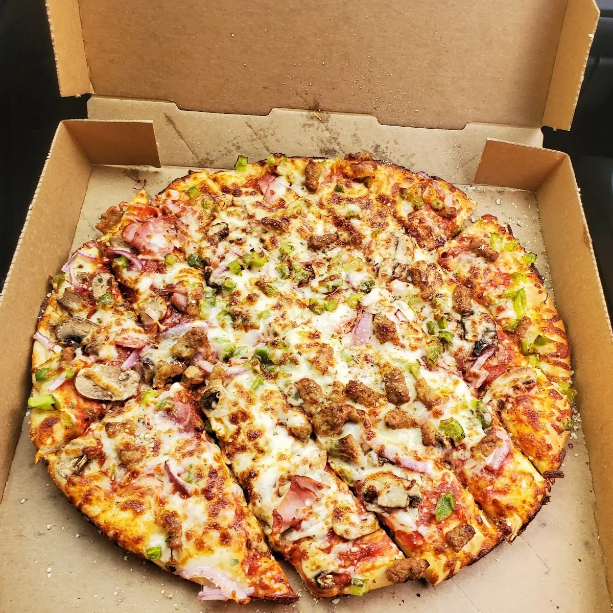 Deluxe Pizza