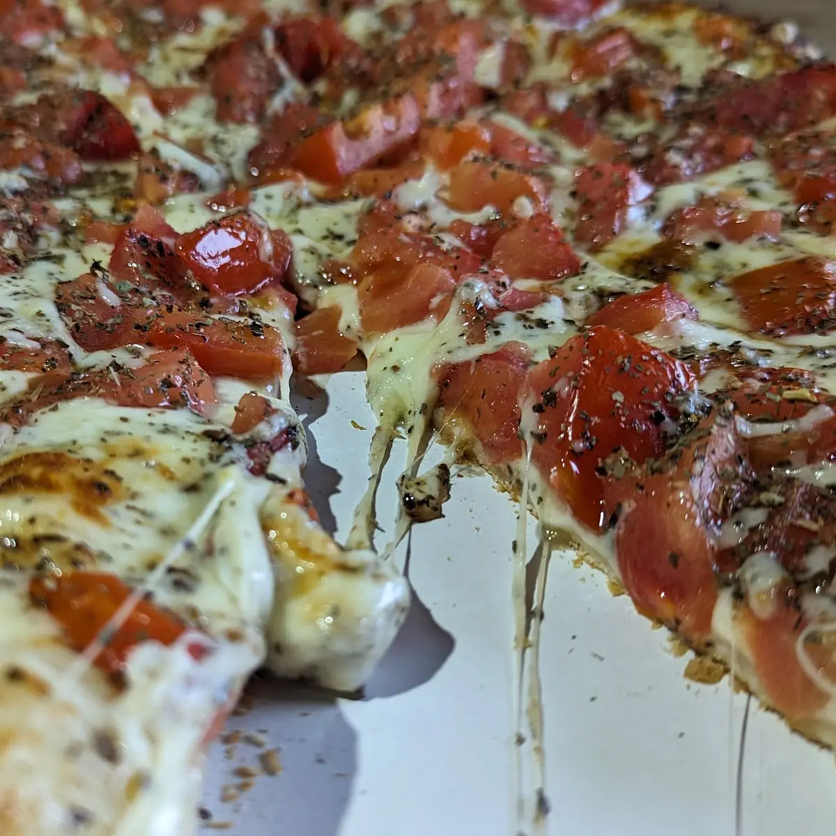 Tomato Basil Pizza