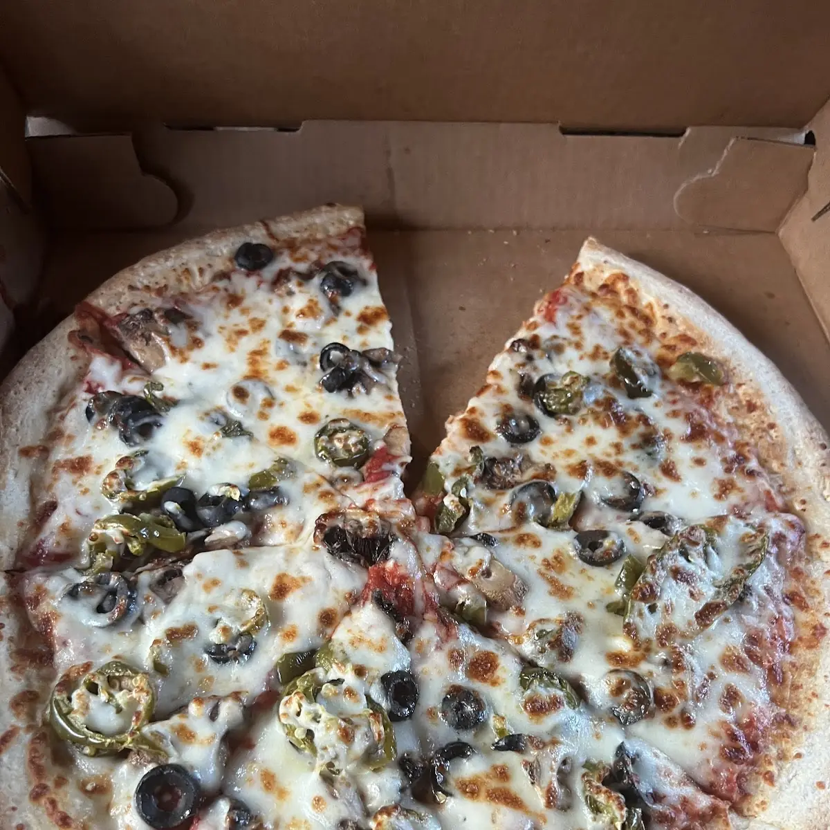 Jalapeño Black Olive and Cheese Pizza