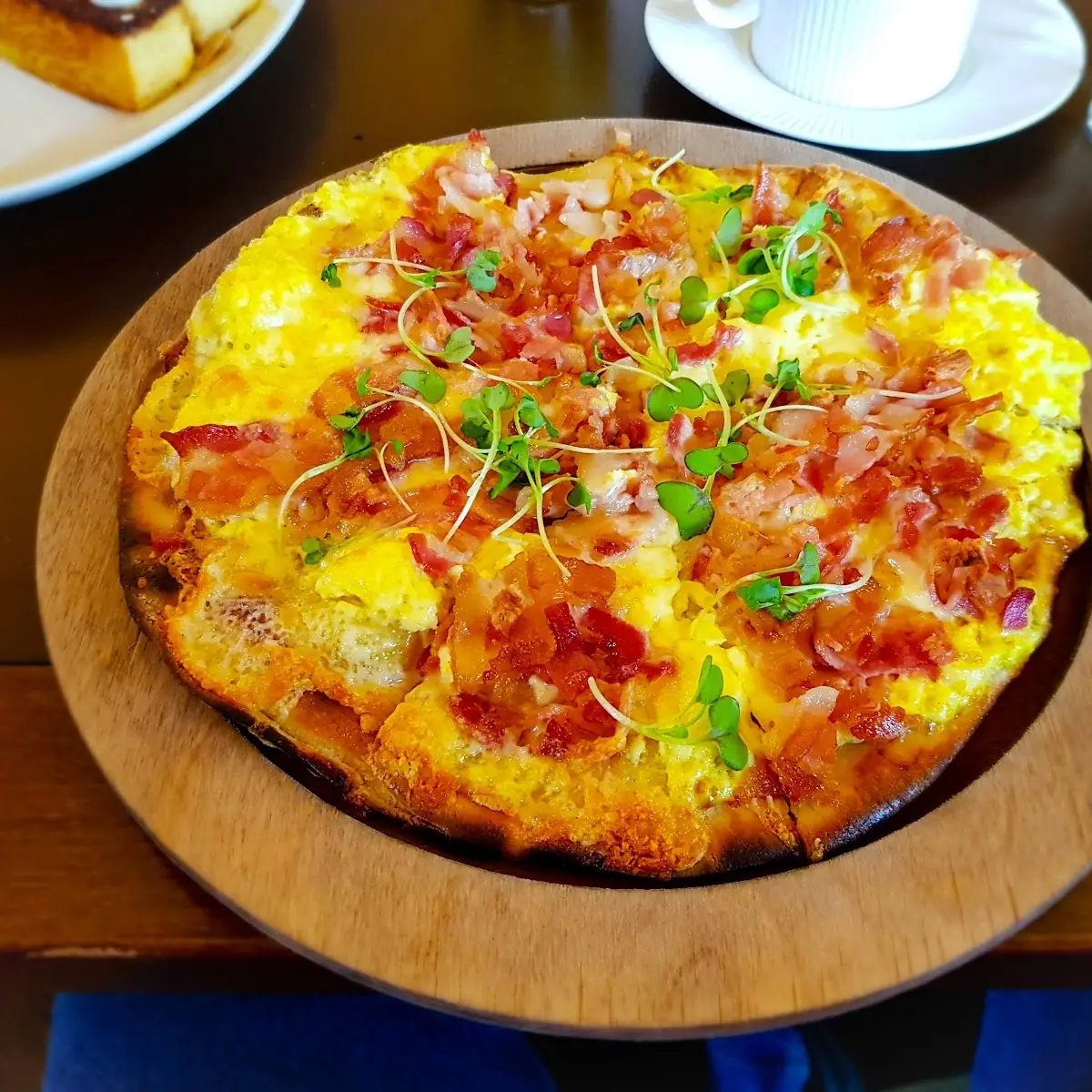 Smoked Bacon & Scrambled Egg Flatbread
