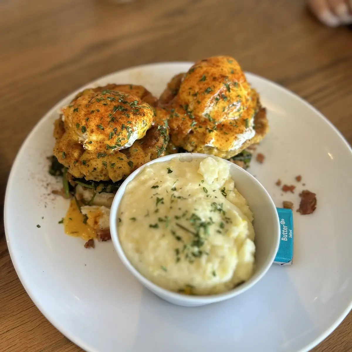 Crab Cake Benny