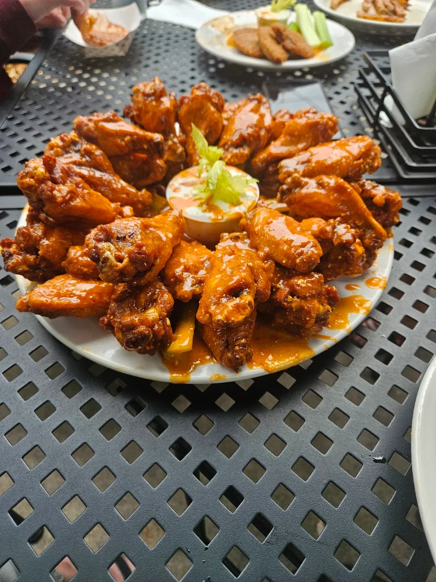 Spicy Chicken Wings and Celery