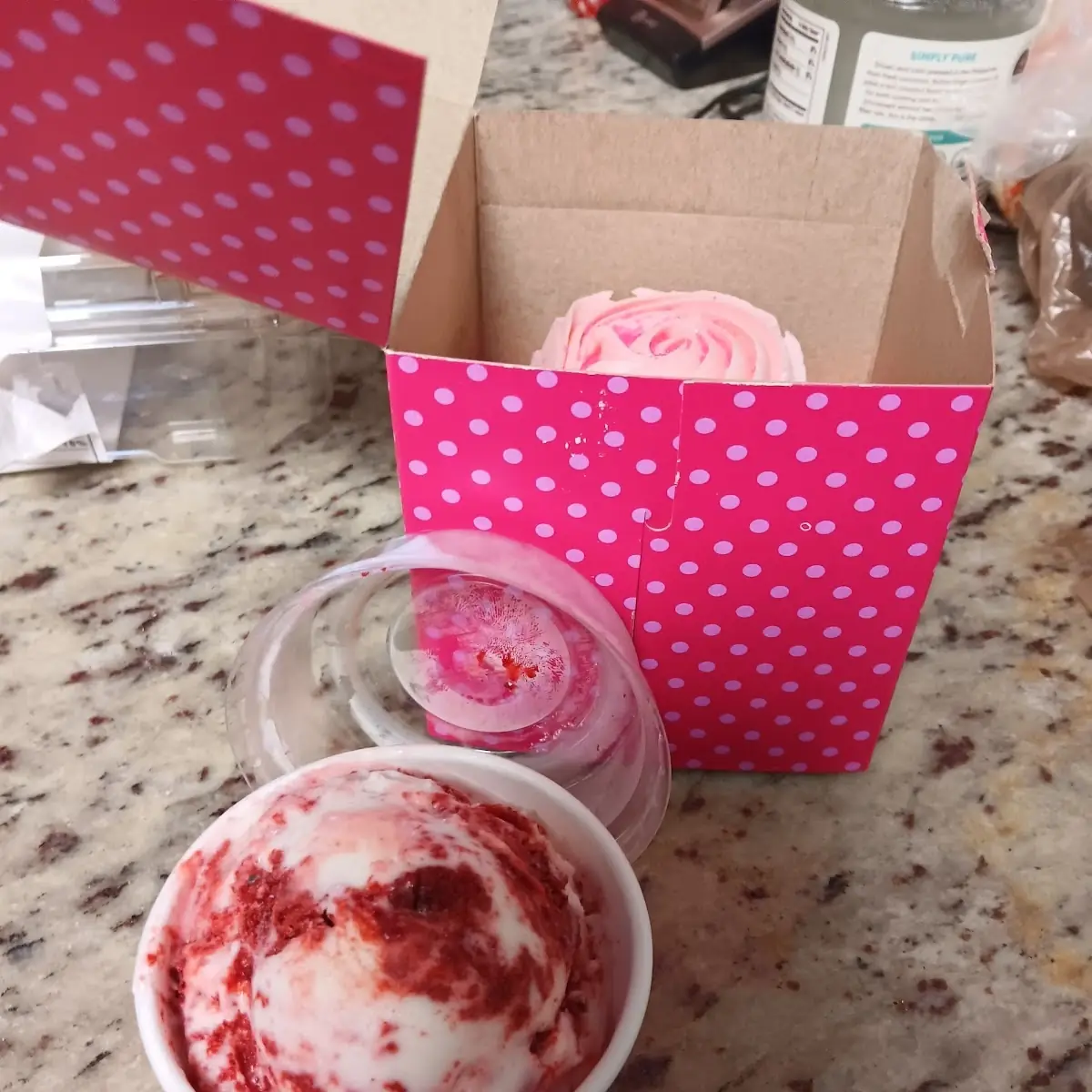 Red Velvet Cupcake Icecream