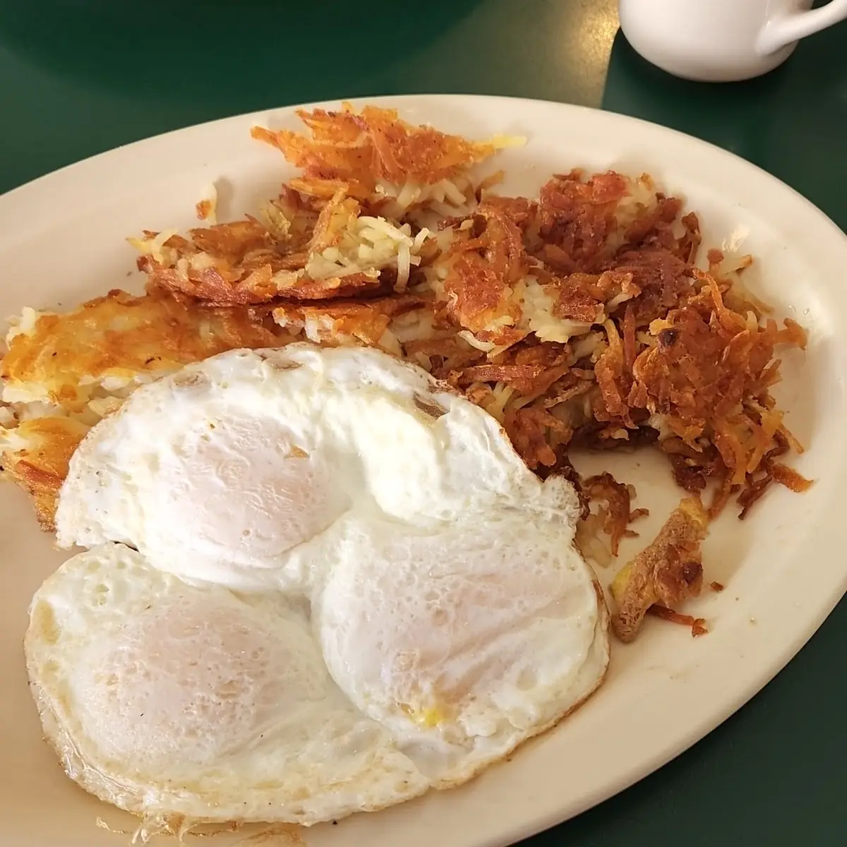 Eggs Hash Browns & Toast