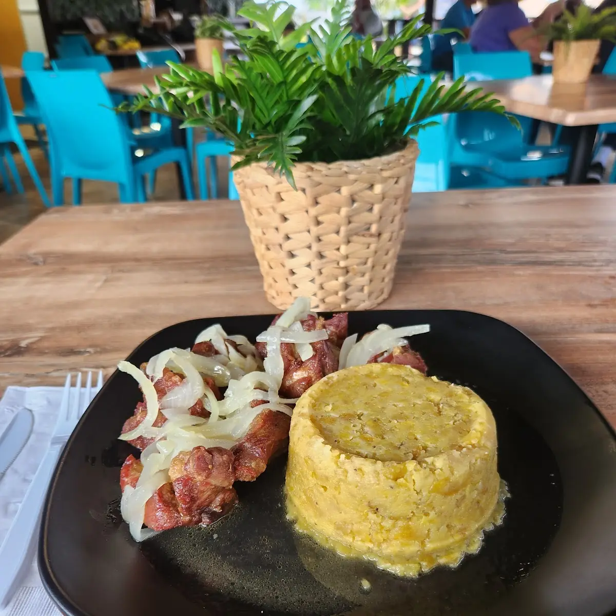Carne Frita Mofongo