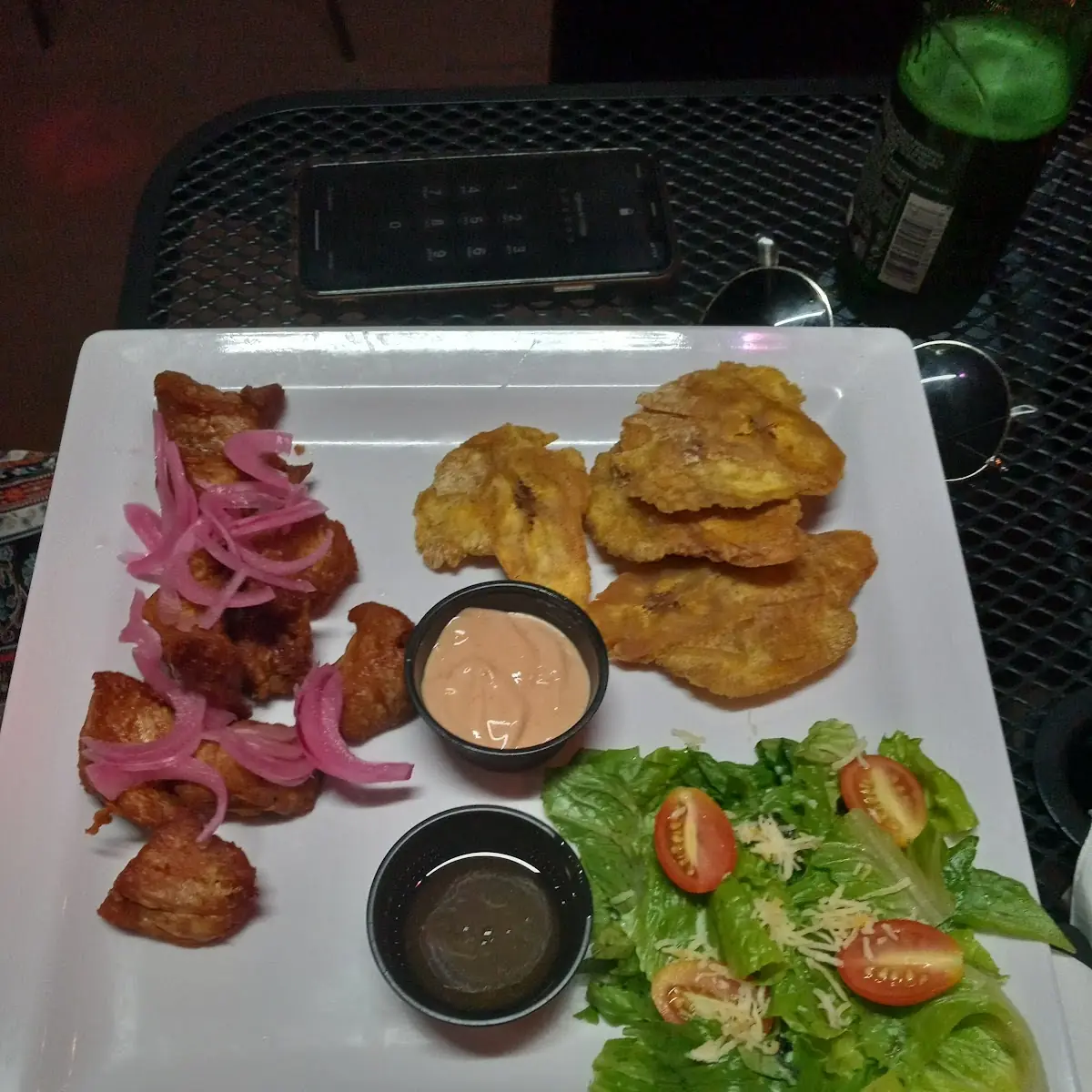 Carne Frita Y Tostones