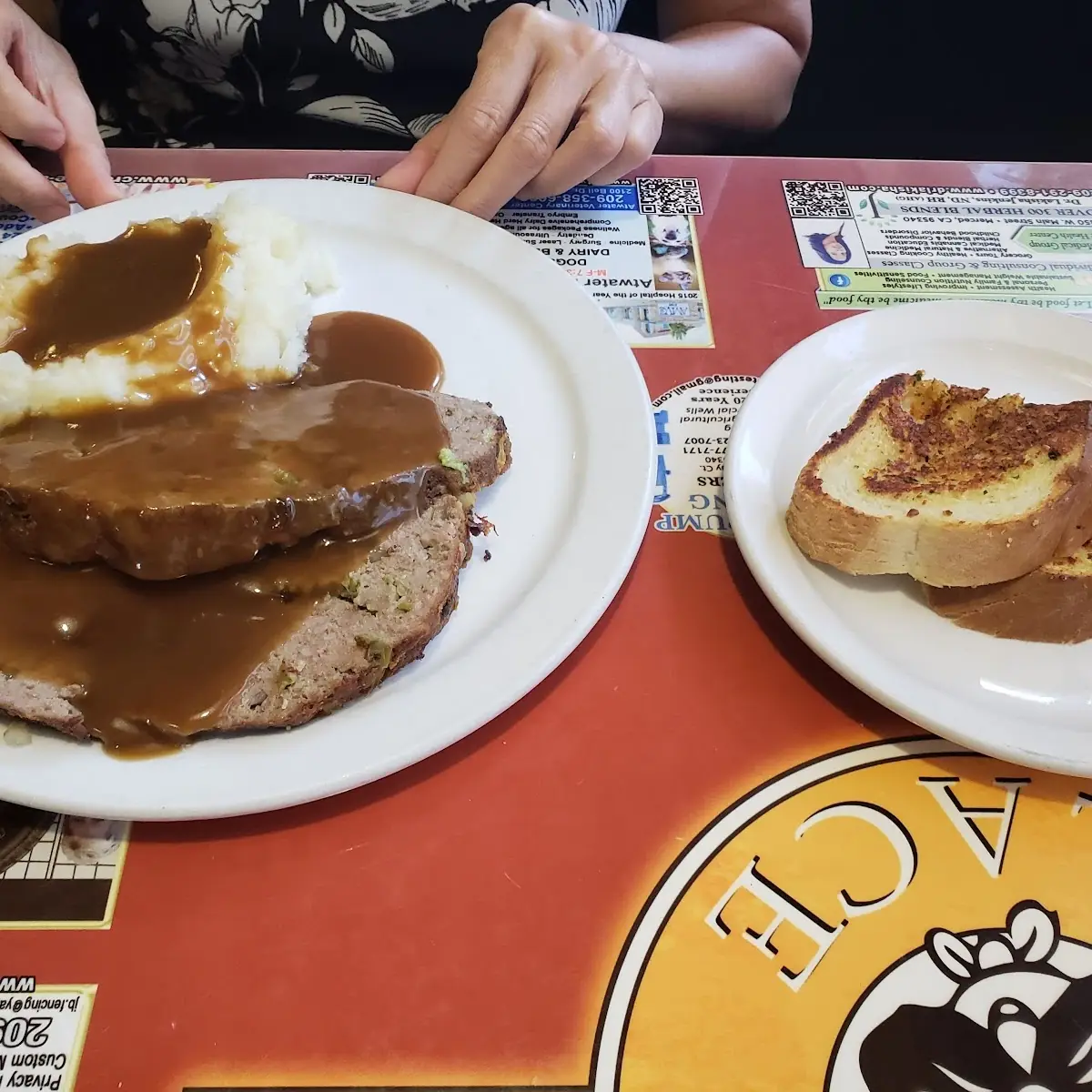 Meatloaf and Garlic Bread