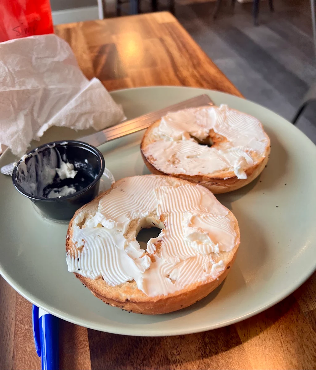 Toasted Everything Bagel with Cream Cheese