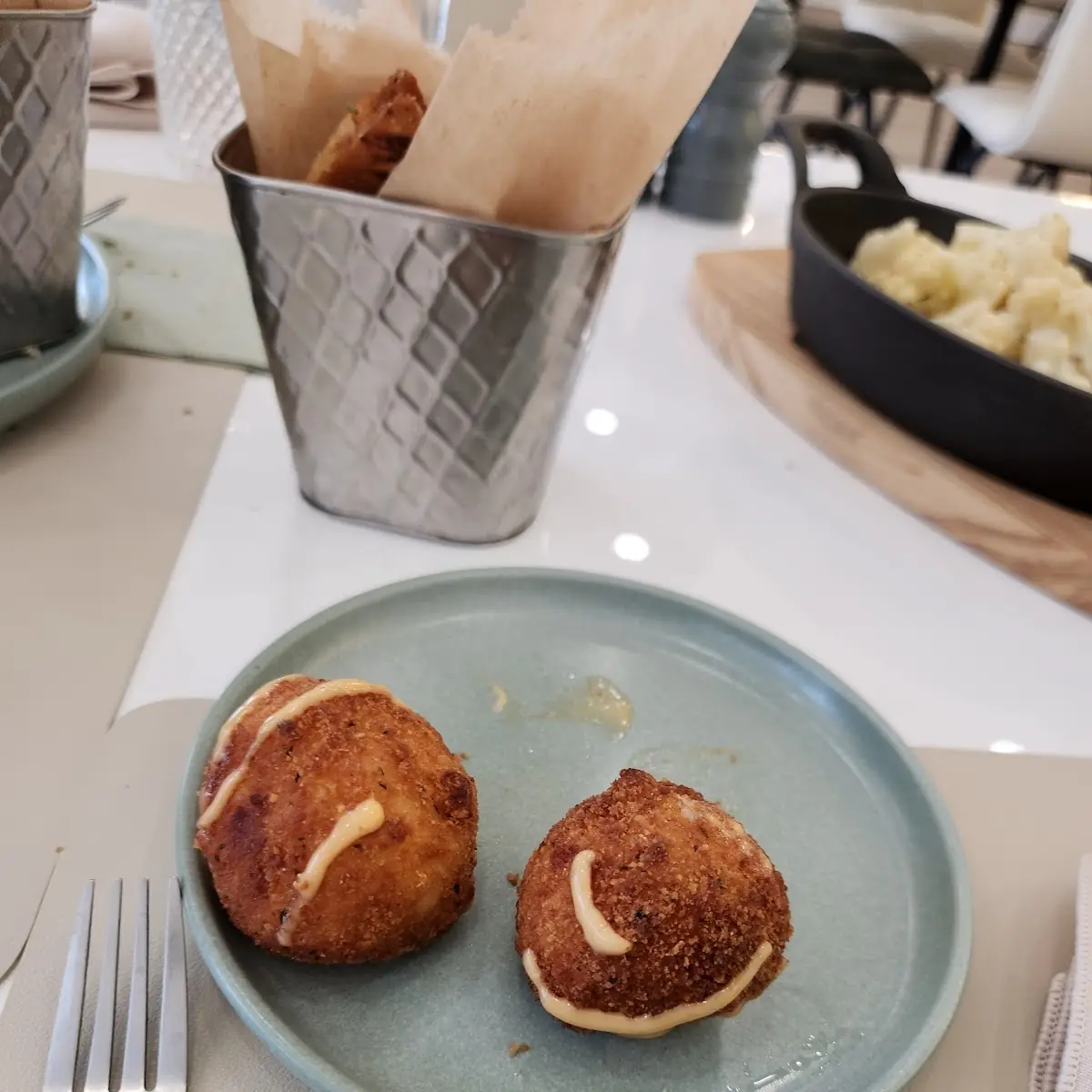 Mac and Cheese Balls