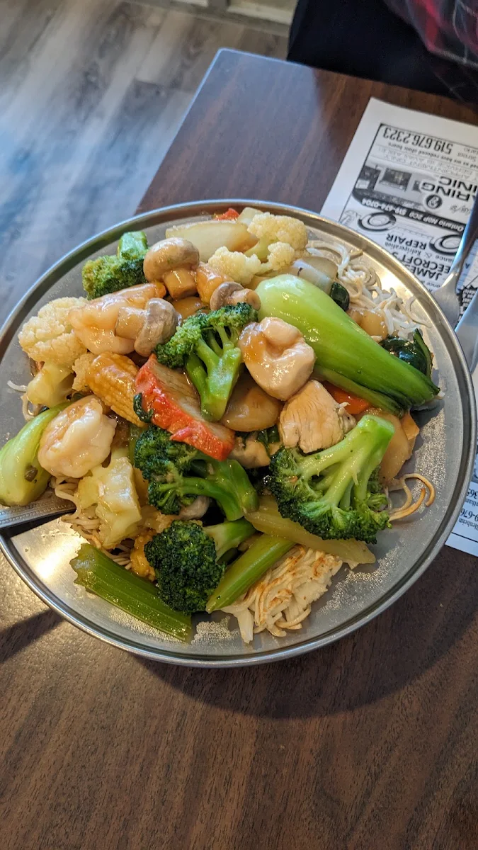 Cantonese Chow Mein