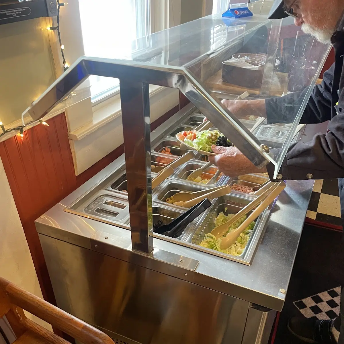 7 2 Topping & 1 Trip Salad Bar