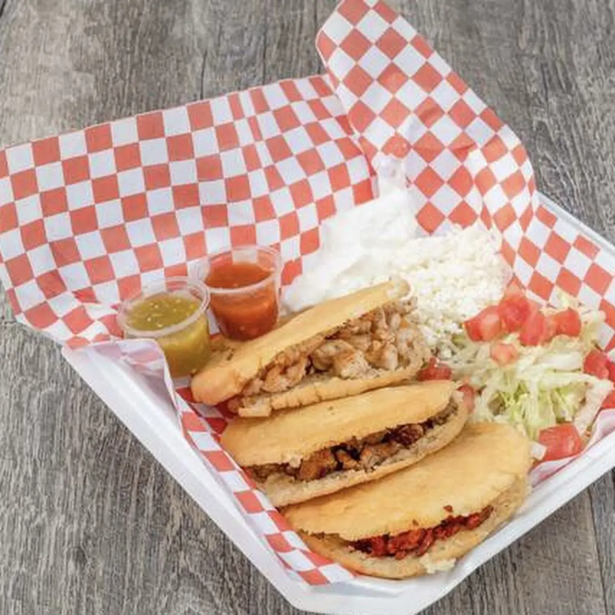 Gorditas Plate