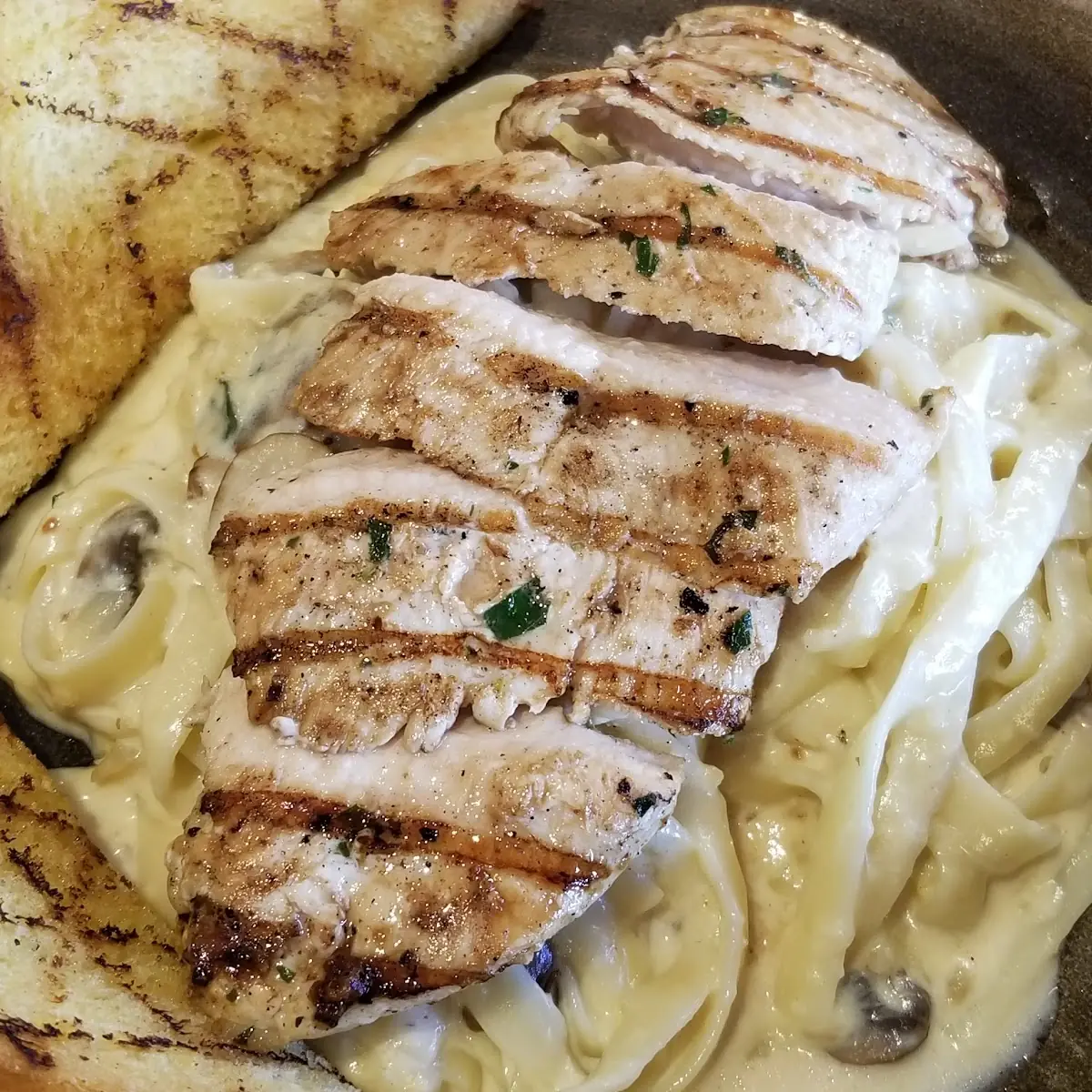 Chicken Alfredo