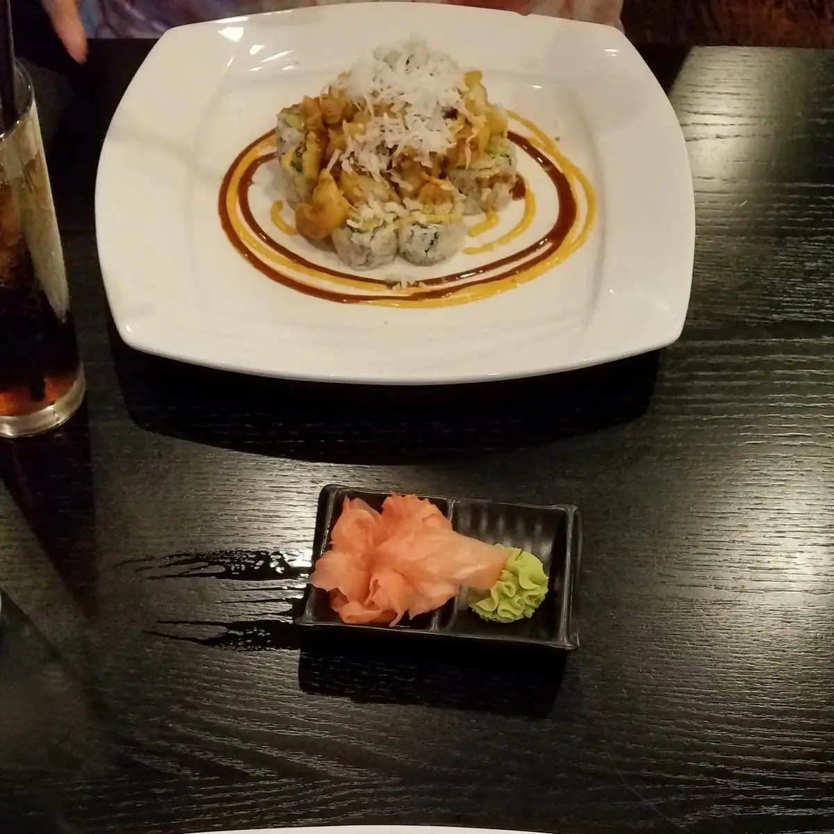 SALMON ROLL
