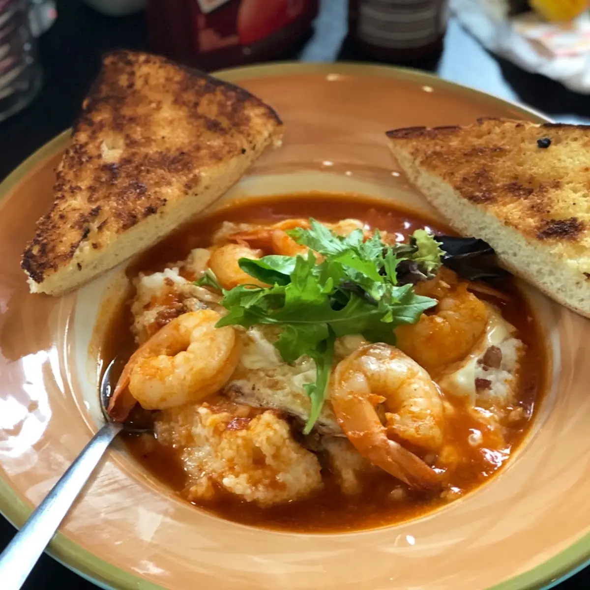 Cheesy Grits & Shrimp