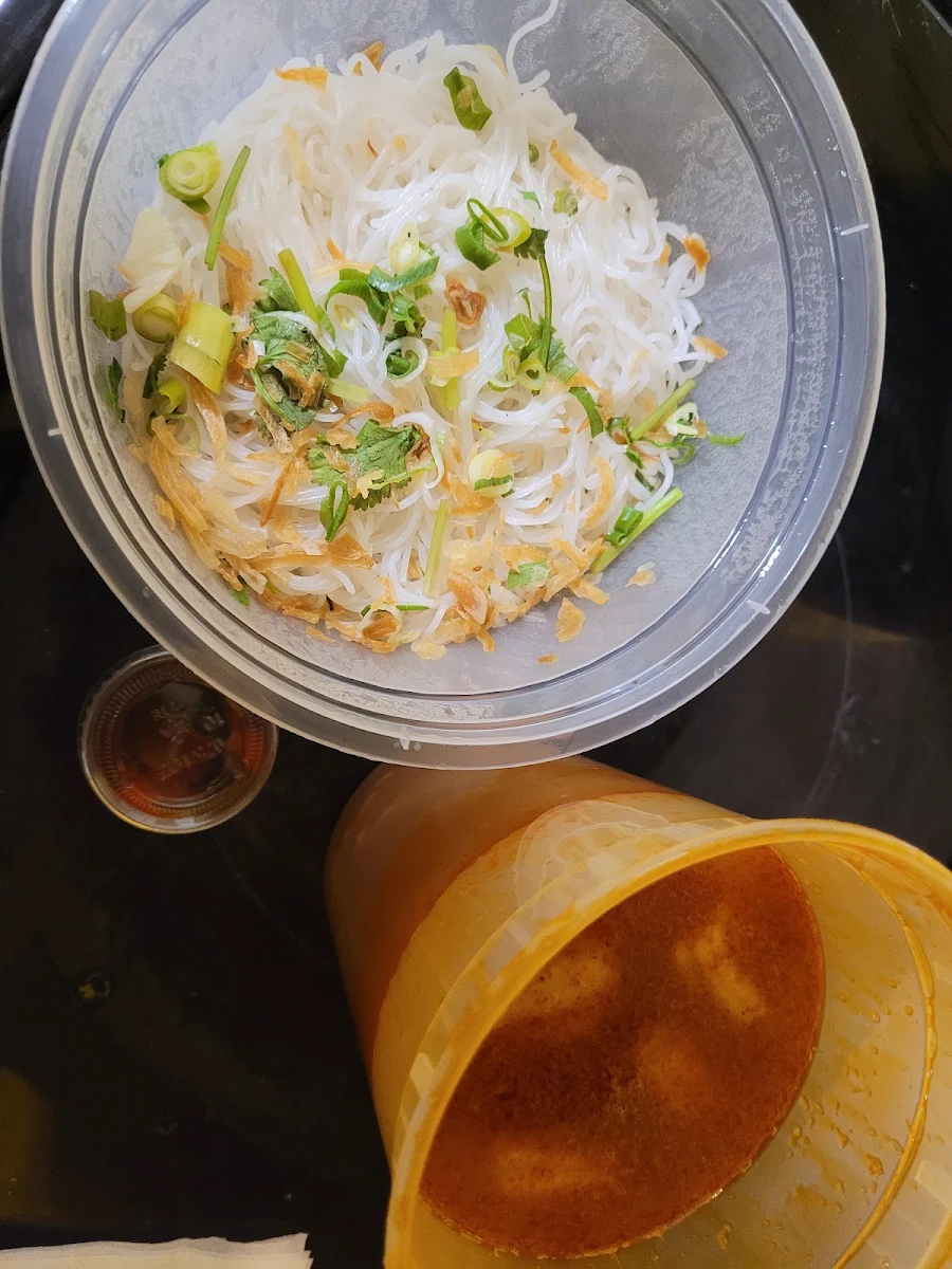 Tom Yum Soup, Phở 88