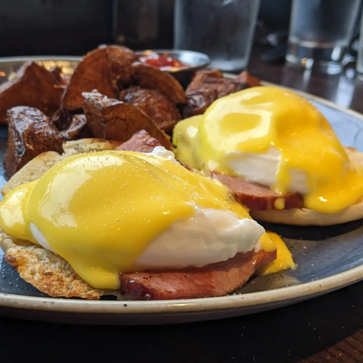 Eggs Benedict