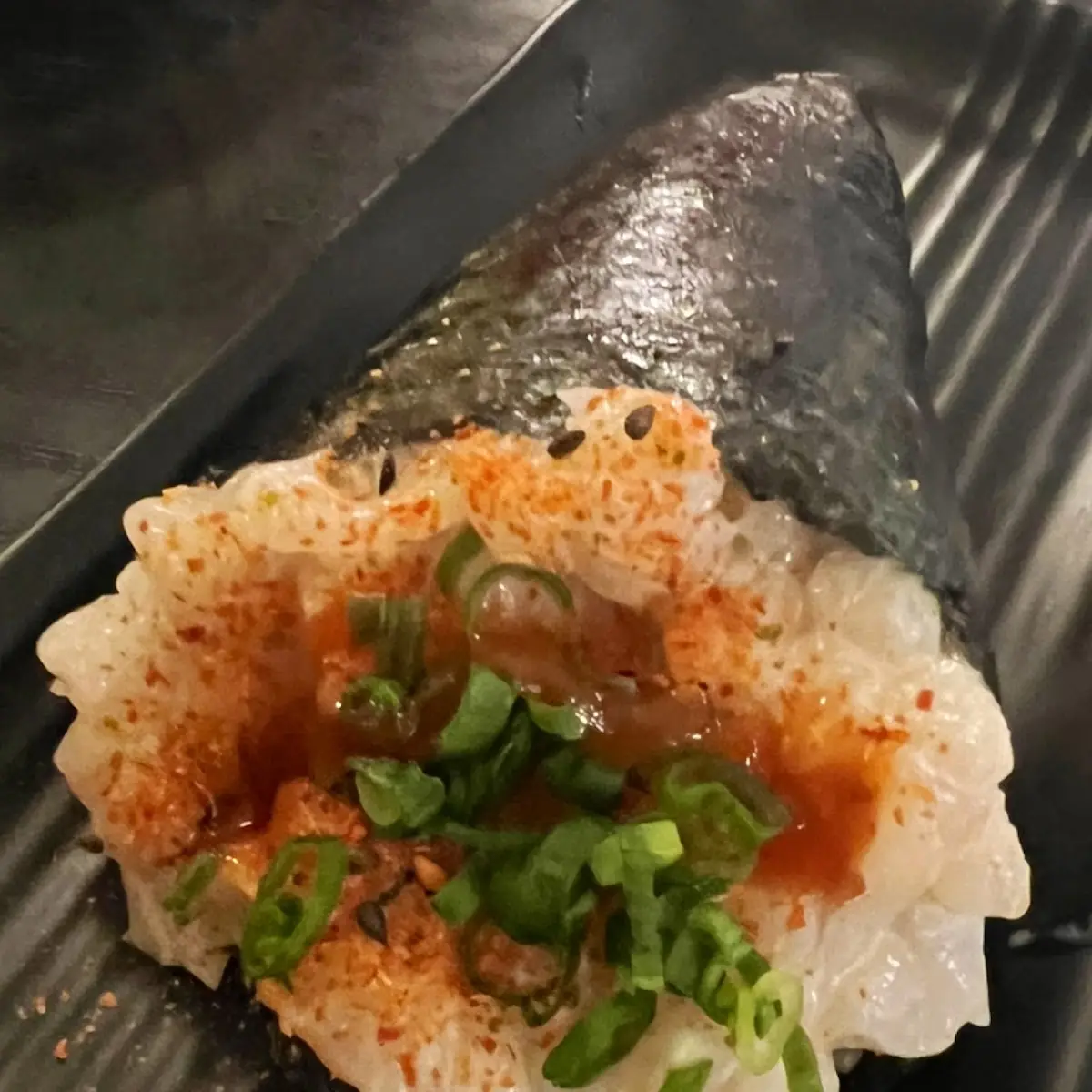 Spicy Scallop Handroll