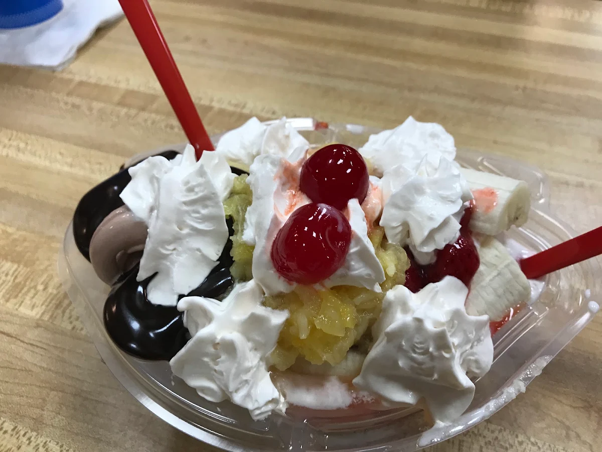Banana Split with Pecans