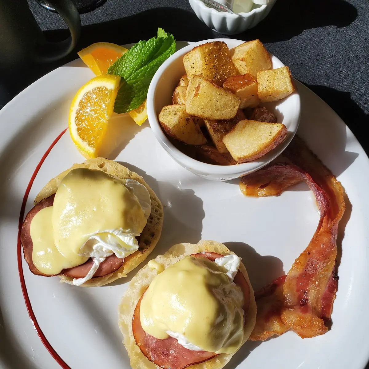 Eggs Benedict