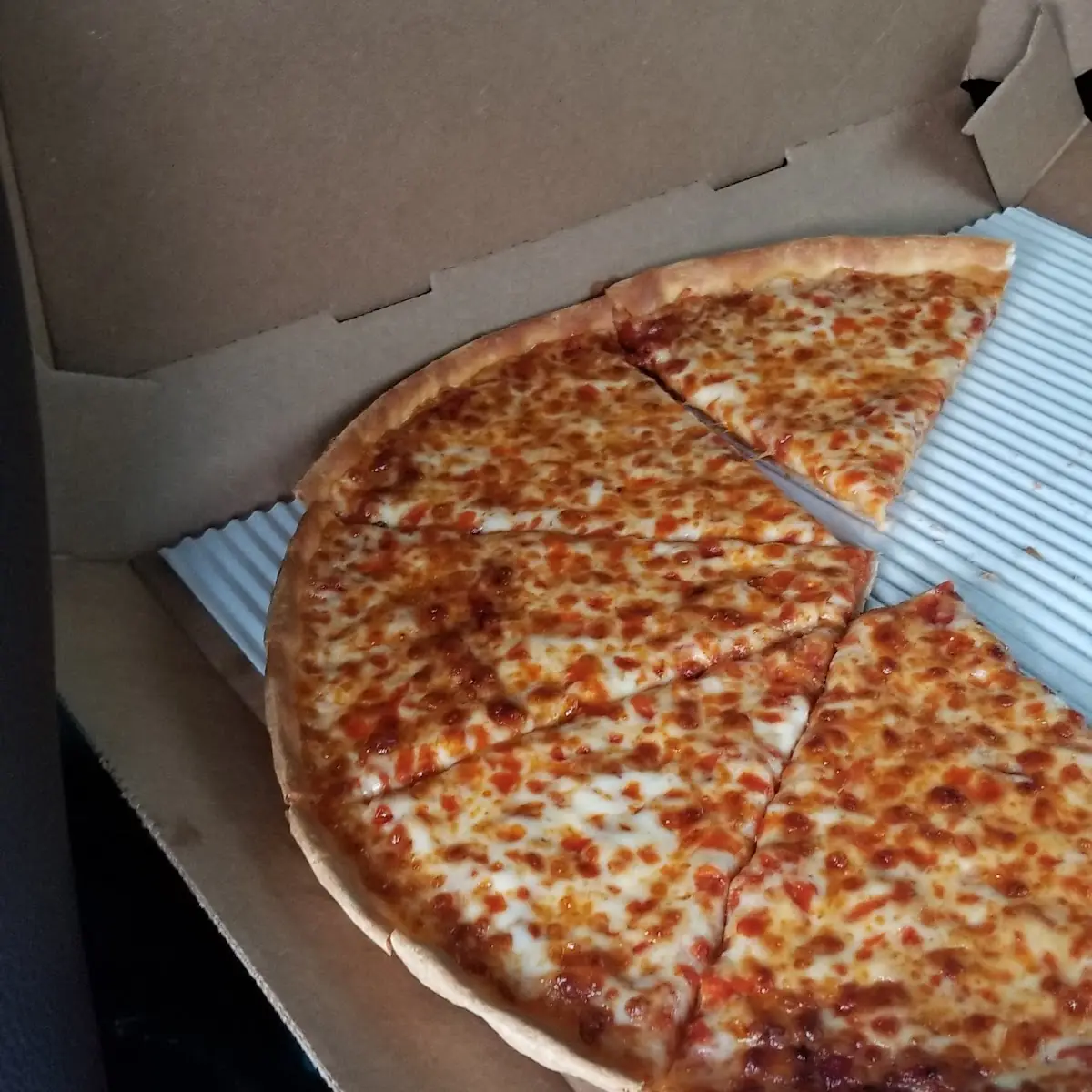 Medium Cheese Pizza Thin Crust Cheese Pizza