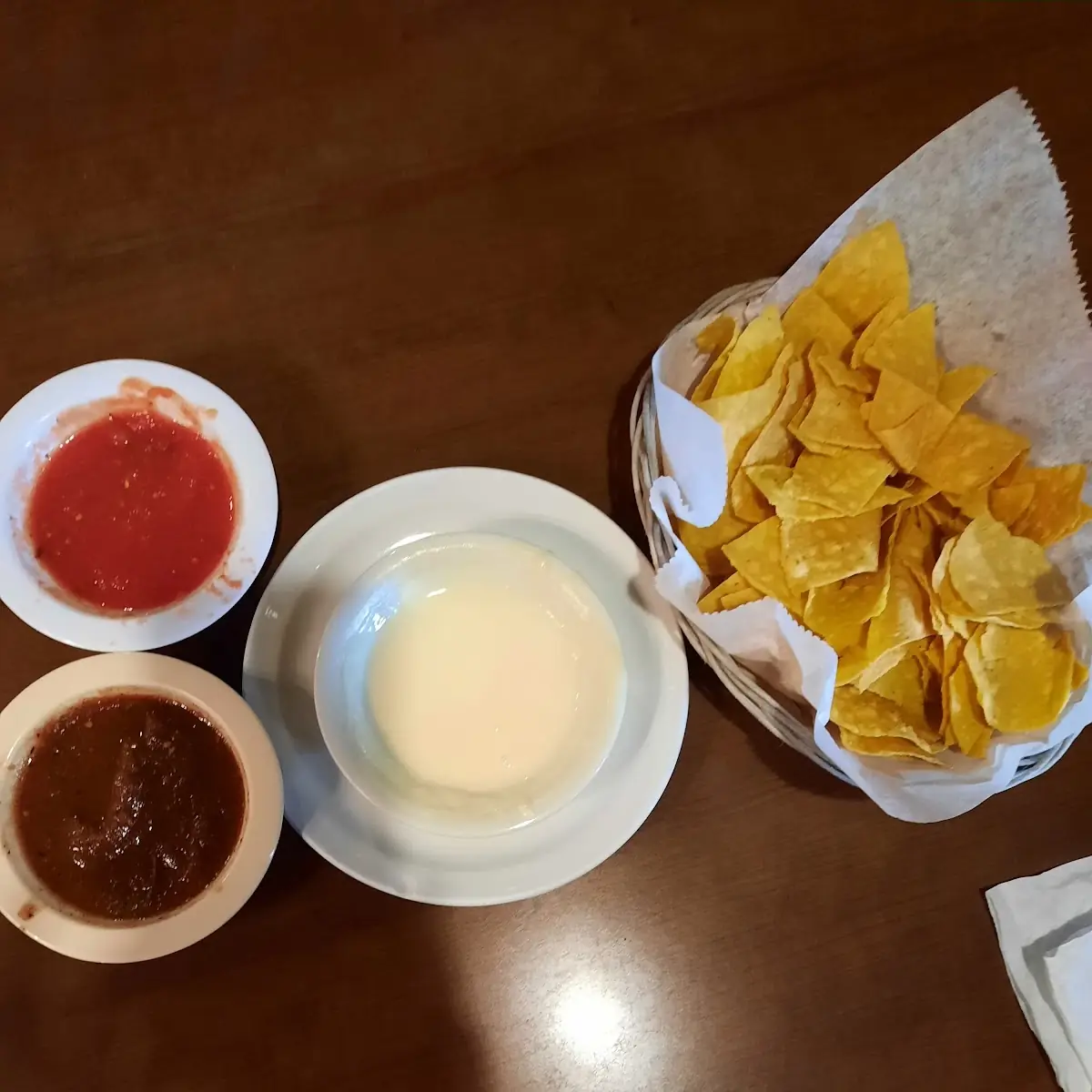 Chips and Salsa and Caseso Cheese Dip