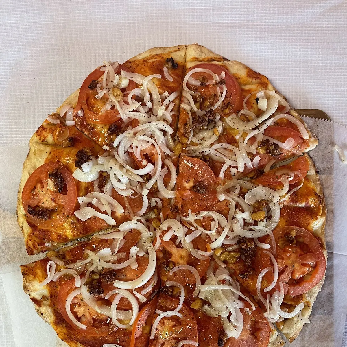 Vegan Pizza Fresh Tomatoes Roasted Garlic Fresh Onions