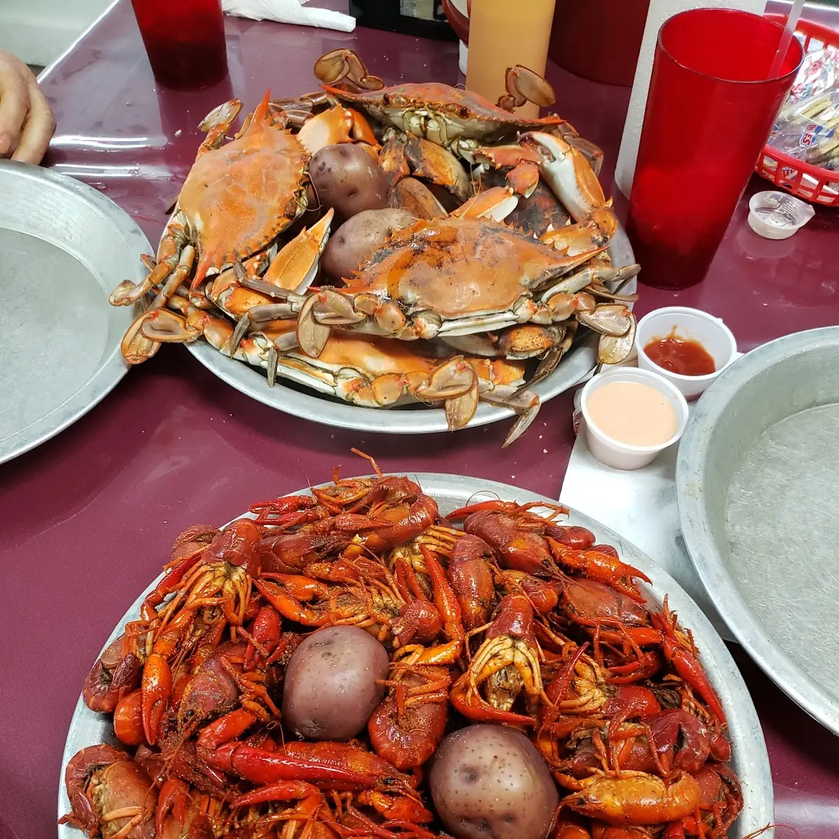 Spicy Boiled Crawfish with Corn