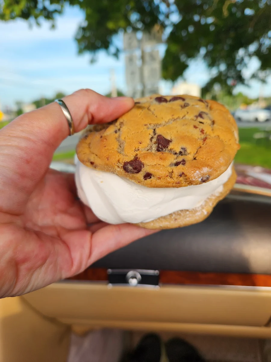 Ice Cream Sandwich