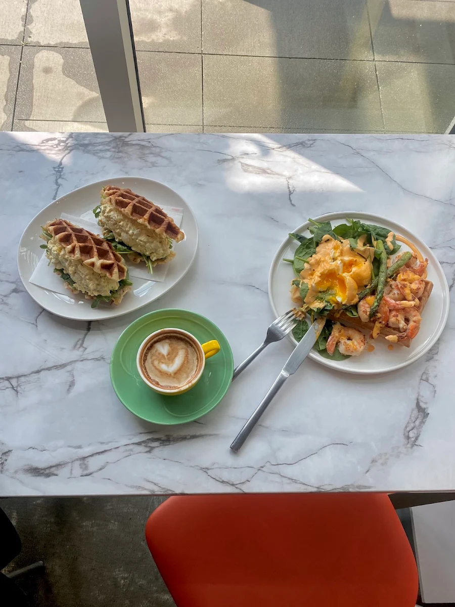 Croffle Egg Sandwich, Canffle