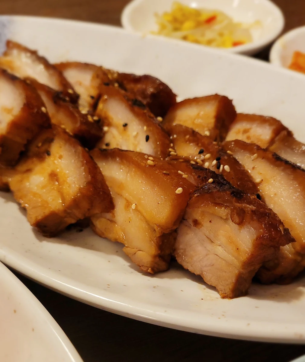 Bossam, AJIO KOREAN &JAPANESE RESTAURANT (아지오 한식 일식)