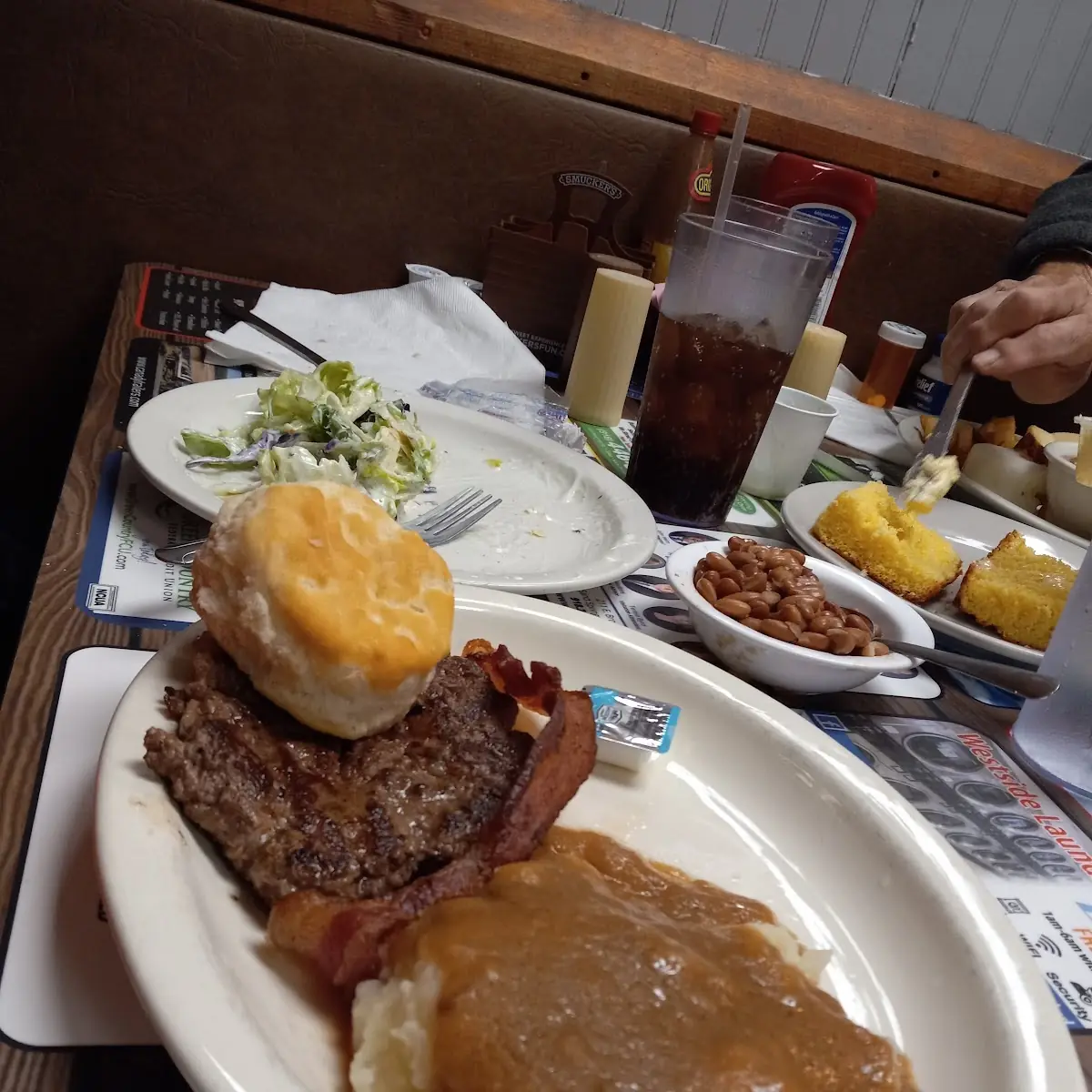 Hamburger Steak w Mashed Potatoes an Gravy an Biscuit
