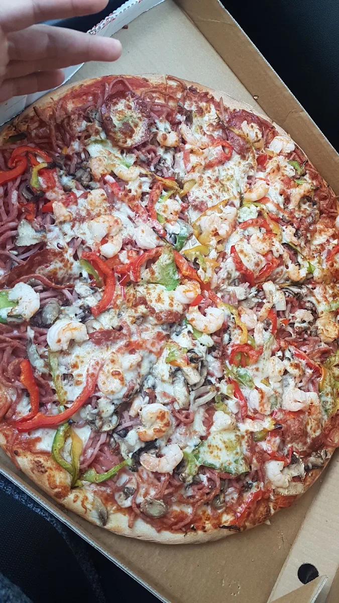 Highlights, Empire Pizza House