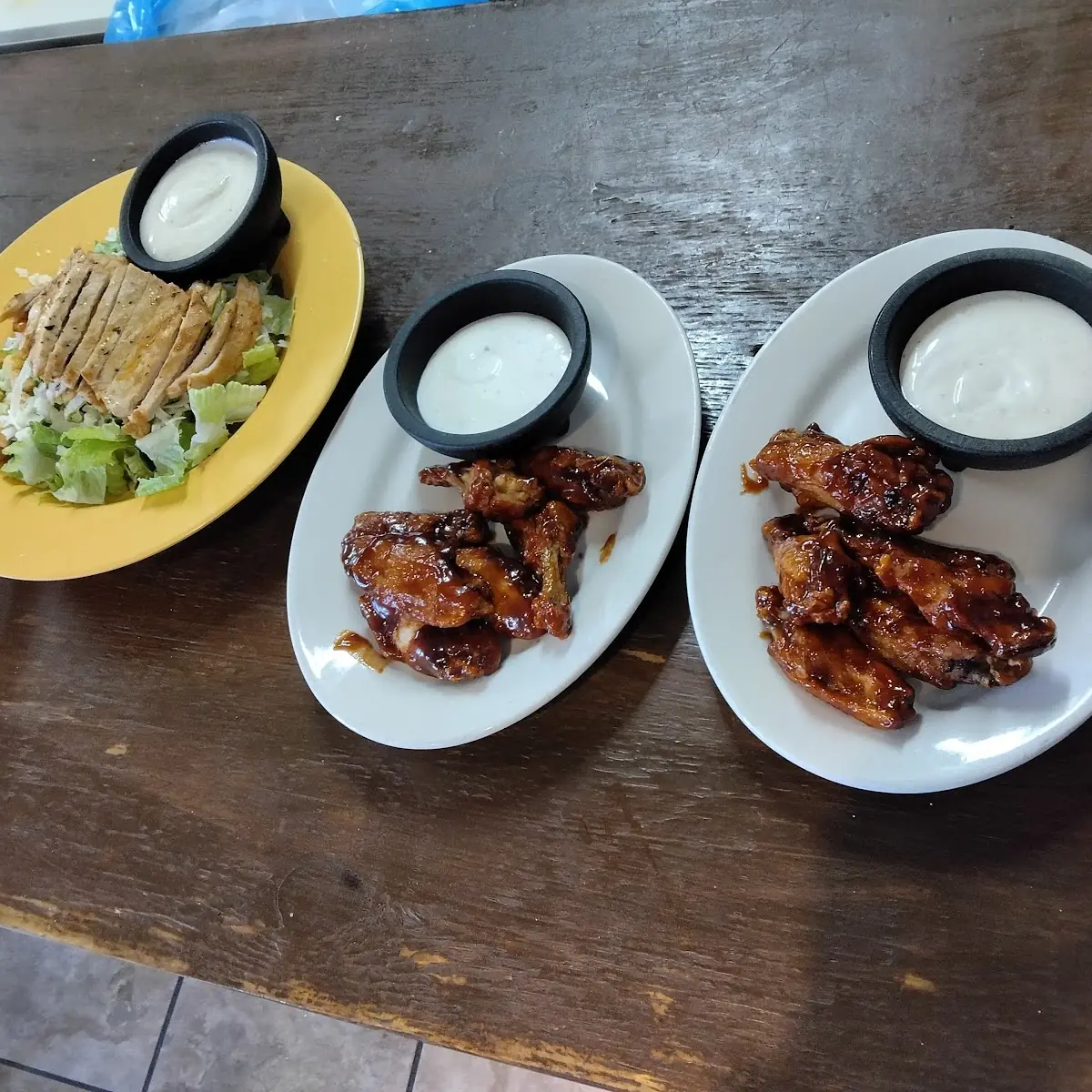 6 Chicken Wings Hot