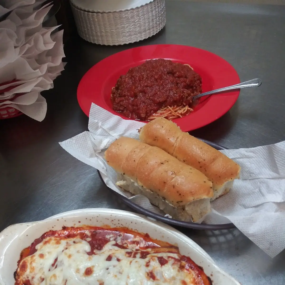 Meat Lasagna& Spaghetti with Meat Sauce
