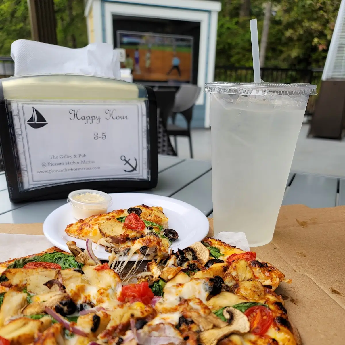 Chicken Spinach Pizza