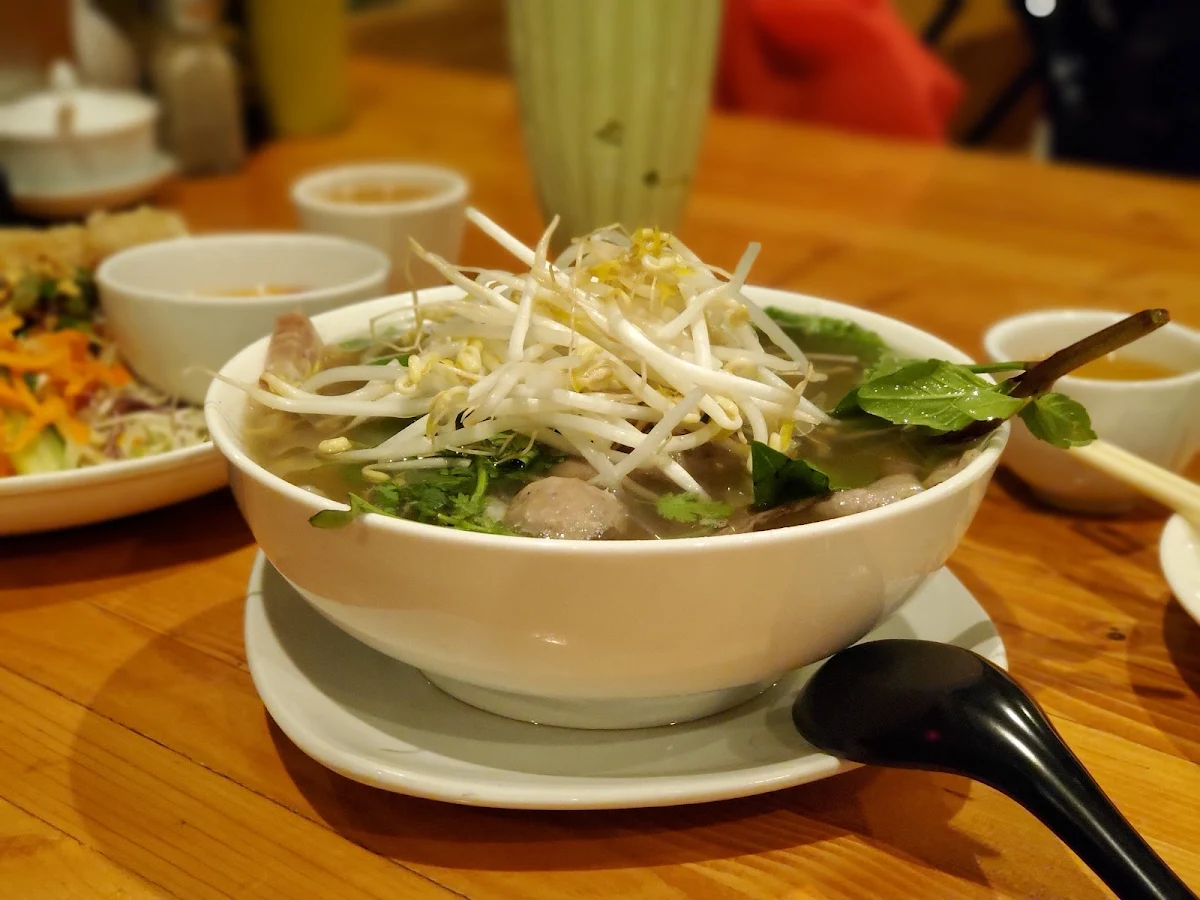 Chicken Vermicelli, Kingsway Lemongrass