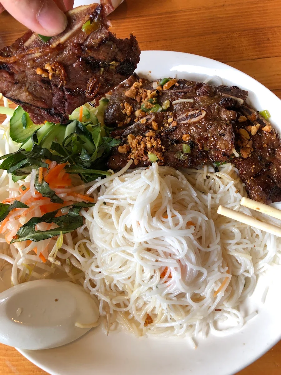 Short Rib Vermicelli, Kingsway Lemongrass