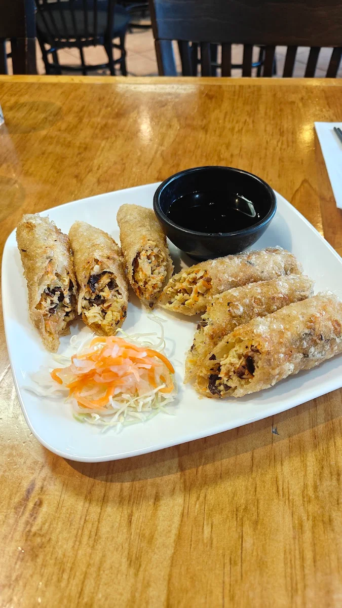 Vegetarian Spring Rolls, Kingsway Lemongrass