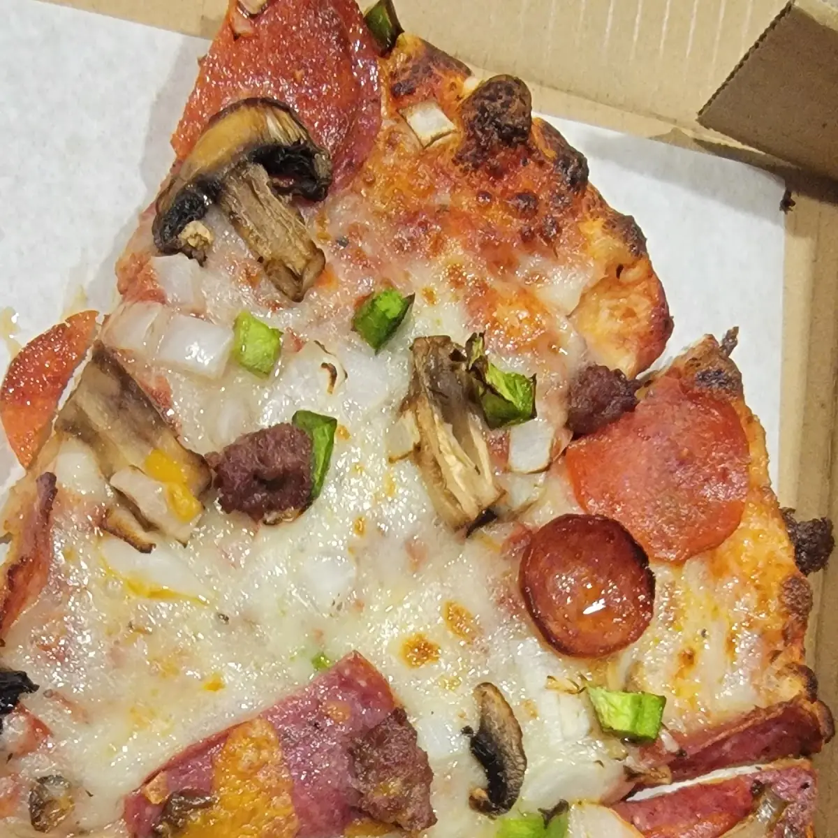 Deluxe Pizza