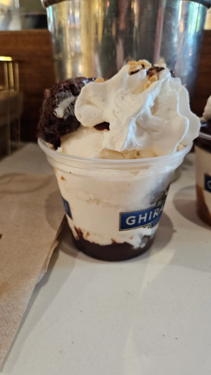 Mini Treasure Island Brownie Sundae